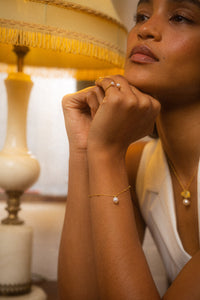 Equilíbrio Freshwater Pearl Drop Bracelet