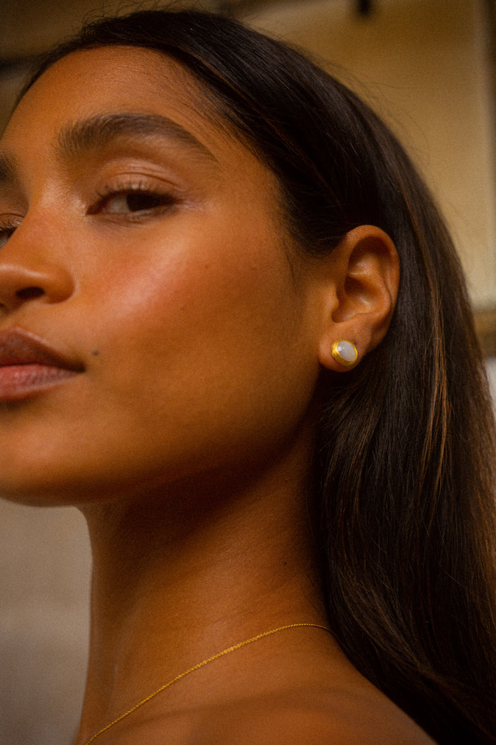 Luzir Mother of Pearl and Silver Studs