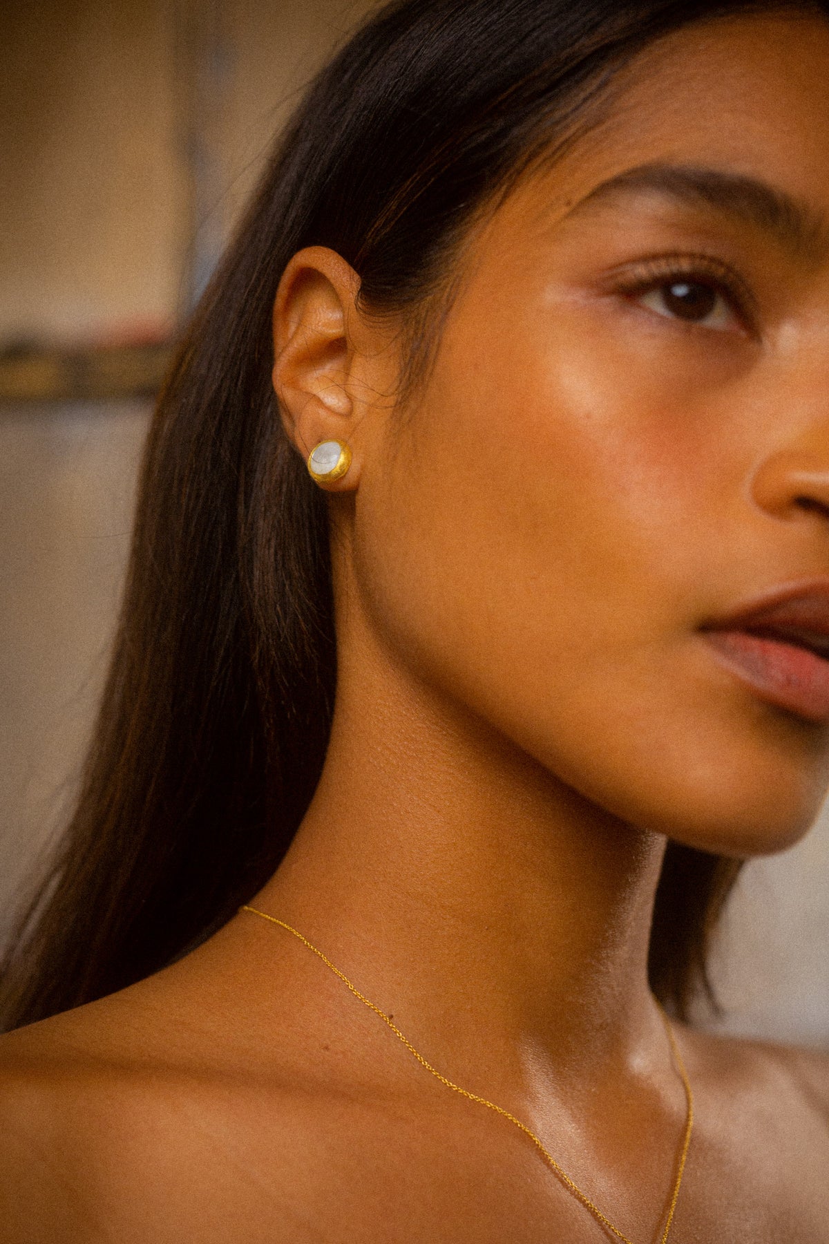Luzir Mother of Pearl and Silver Studs