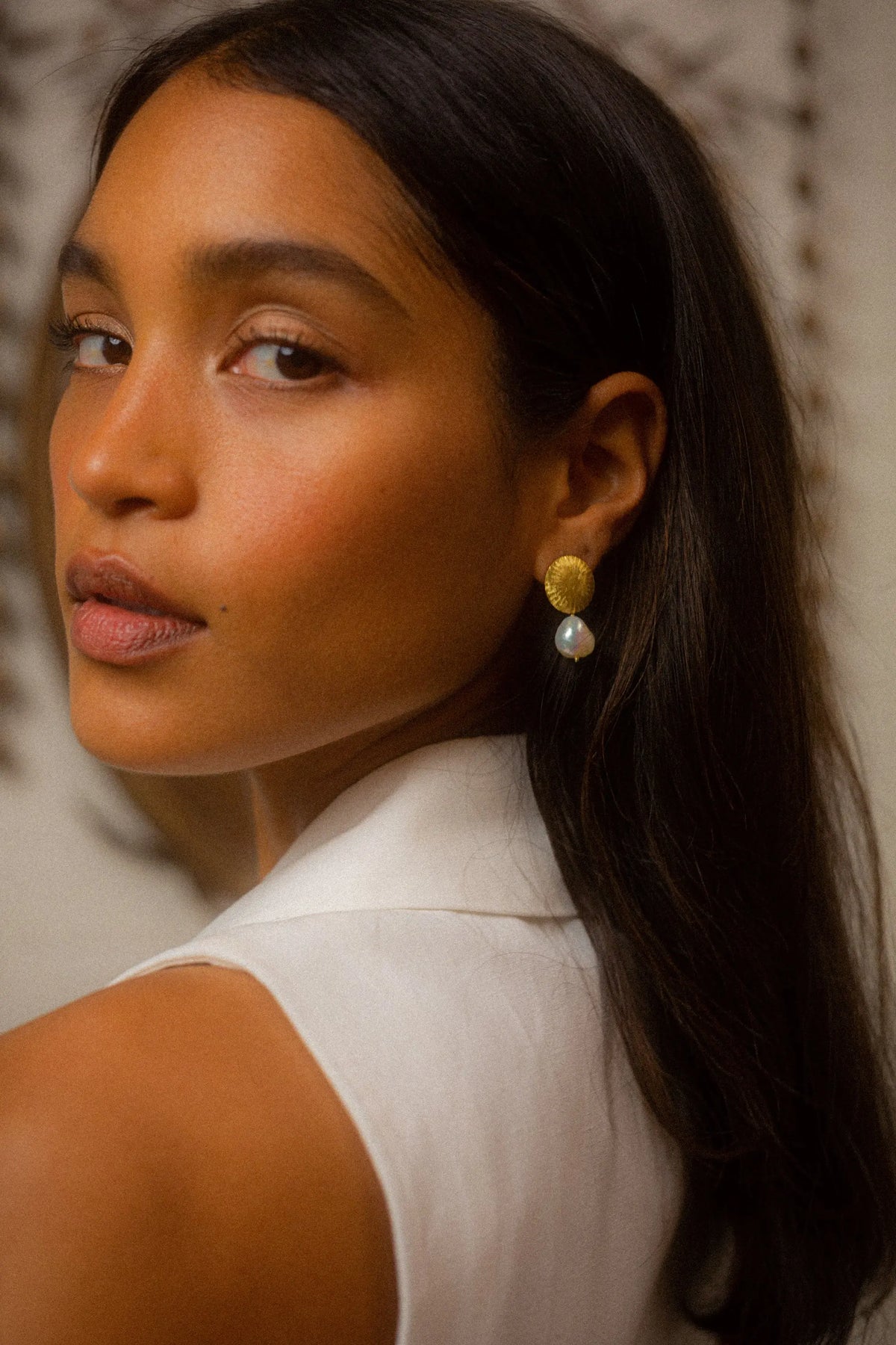 Concha Earrings - Image #1